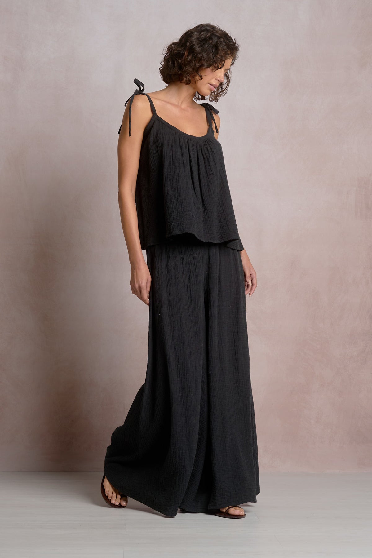 Doka Tie-Strap Cotton Tank (blk)