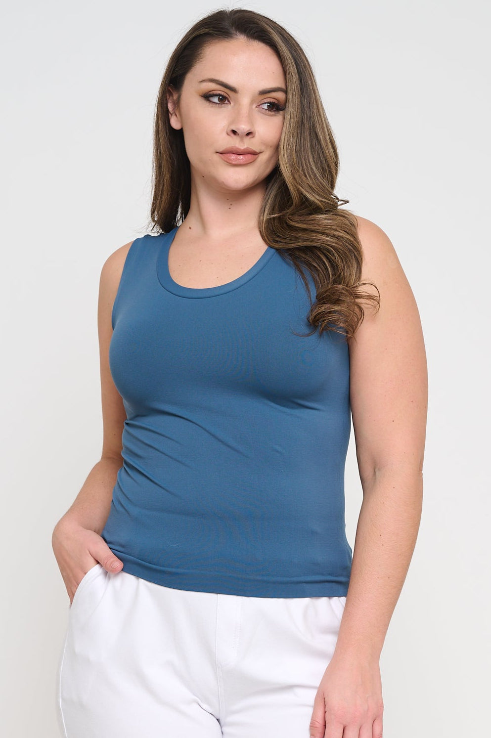 Women’s Reversible High-Low Neckline Seamless Tank