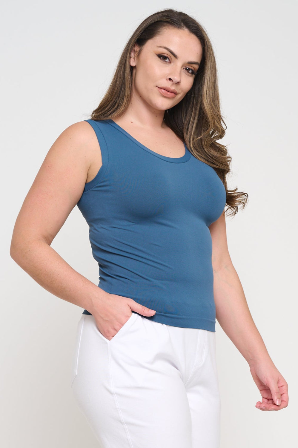 Women’s Reversible High-Low Neckline Seamless Tank
