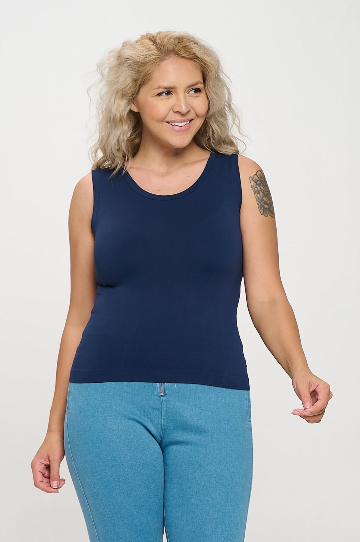Women’s Reversible High-Low Neckline Seamless Tank