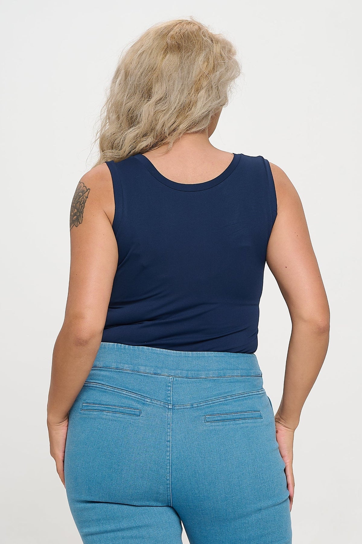 Women’s Reversible High-Low Neckline Seamless Tank