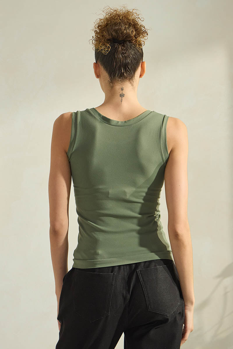 Women’s Reversible High-Low Neckline Seamless Tank
